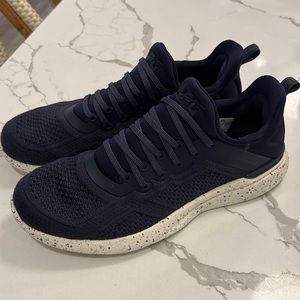 APL TechLoom Tracer, Size 9, Navy